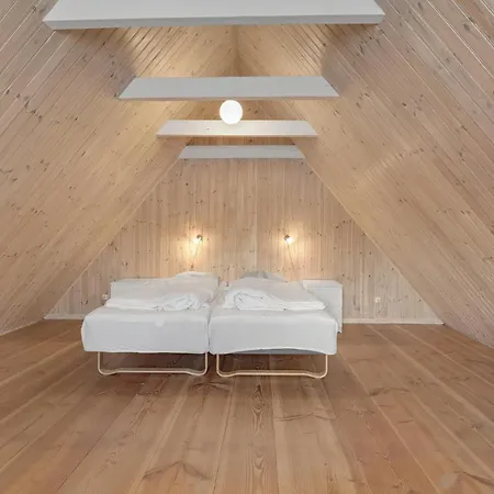 1 Bedroom Beautiful In *