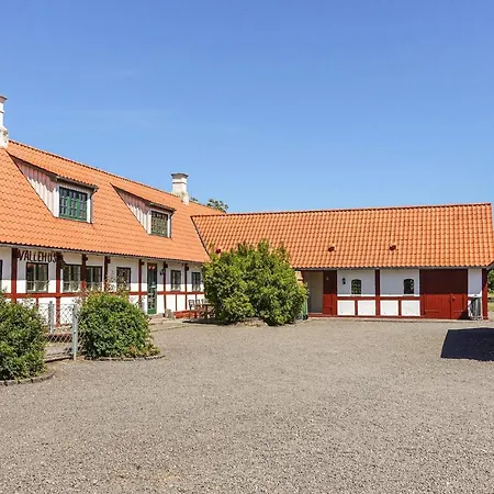 Apartment 1 Bedroom Beautiful In *